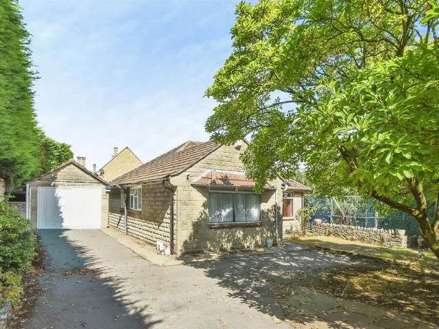 Bungalow for sale in Eastrop, Highworth