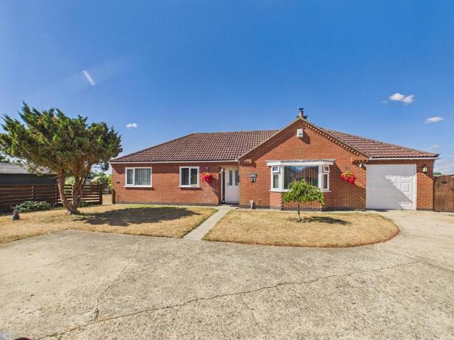 Bungalow for sale in Belleau, Lincolnshire