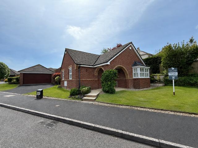 Bungalow for sale in Mount Wise