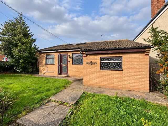 Bungalow for sale in Avondale, Kettering