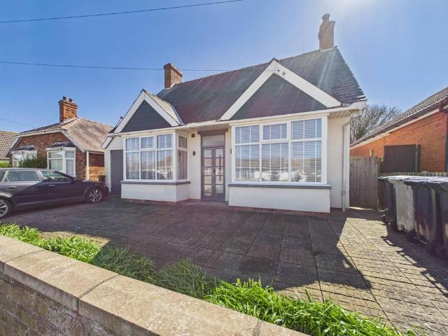 Bungalow for sale in Mablethorpe and Sutton, Belleau