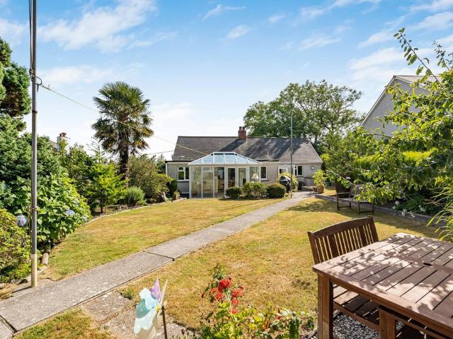 Bungalow for sale in St. Mewan, Trewoon