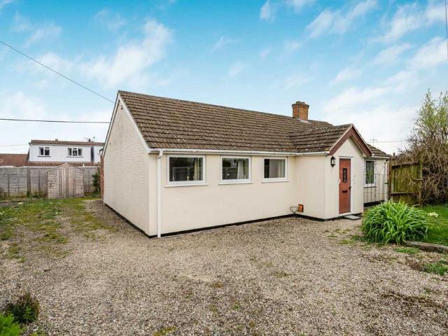Bungalow for sale in Berrick Salome, Oxfordshire