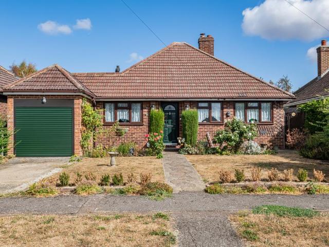 Bungalow for sale in King's Walden, Hertfordshire