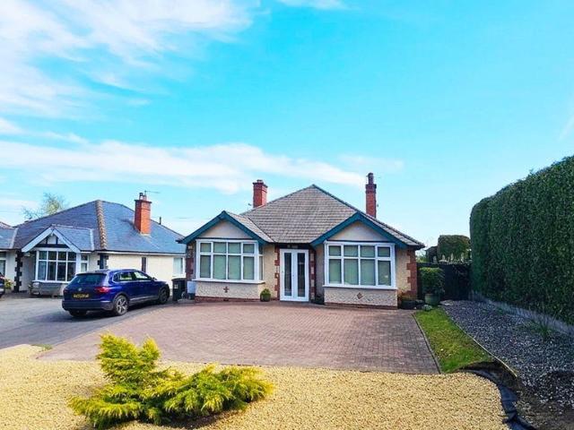 Bungalow for sale in Portfields, Lower Bullingham