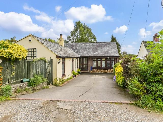 Bungalow for sale in Shirrell Heath, Hampshire