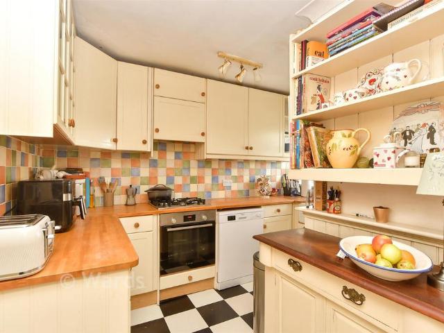 Bungalow for sale in Oad Street, Kent
