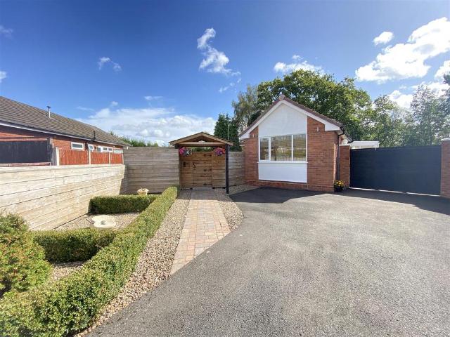 Bungalow for sale in Aldridge, West Midlands