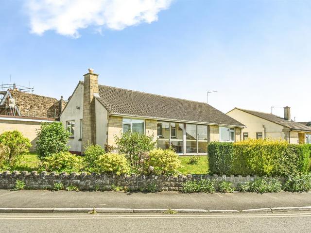 Bungalow for sale in Chippenham, Wiltshire