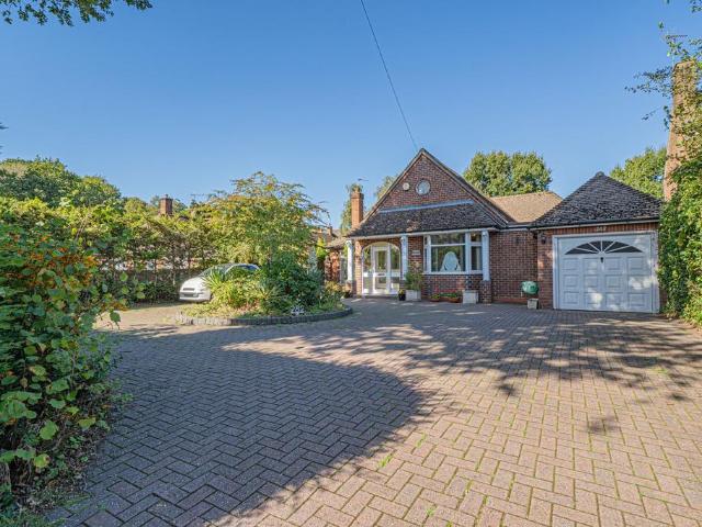 Bungalow for sale in Blossomfield, Solihull