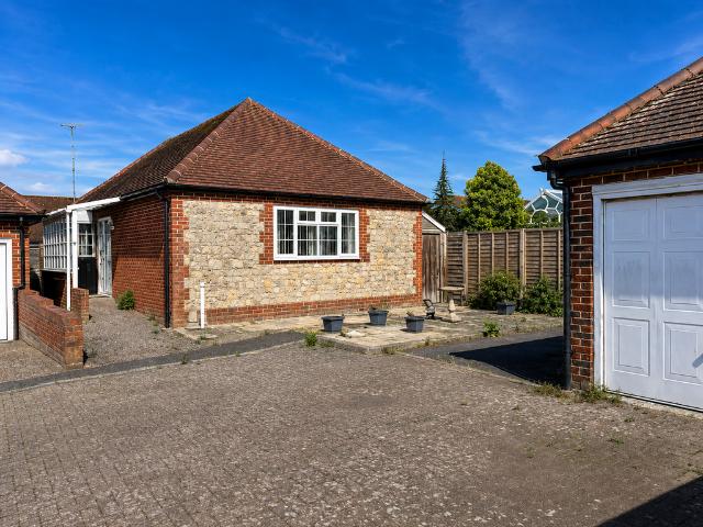 Bungalow for sale in Littlecote, West Sussex