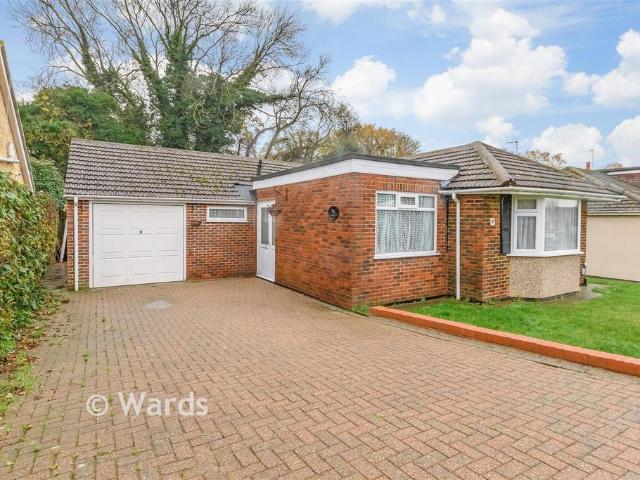 Bungalow for sale in The Butts, Kent