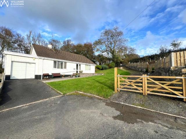 Bungalow for sale in Llangefni, Wales