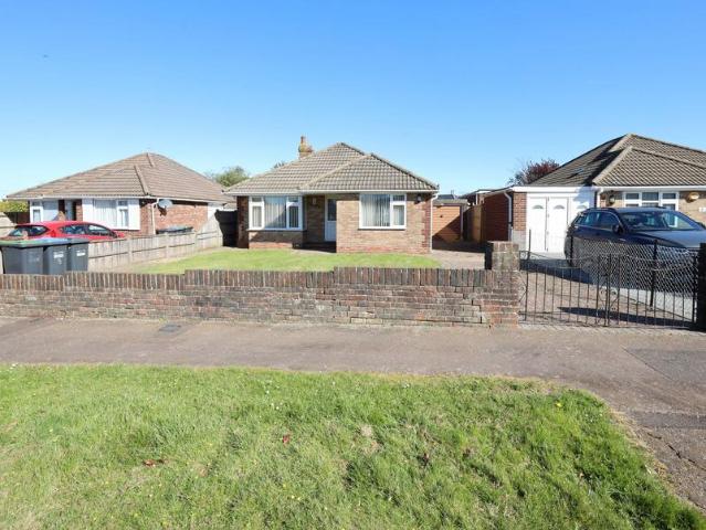 Bungalow for sale in World's End, Perryfields