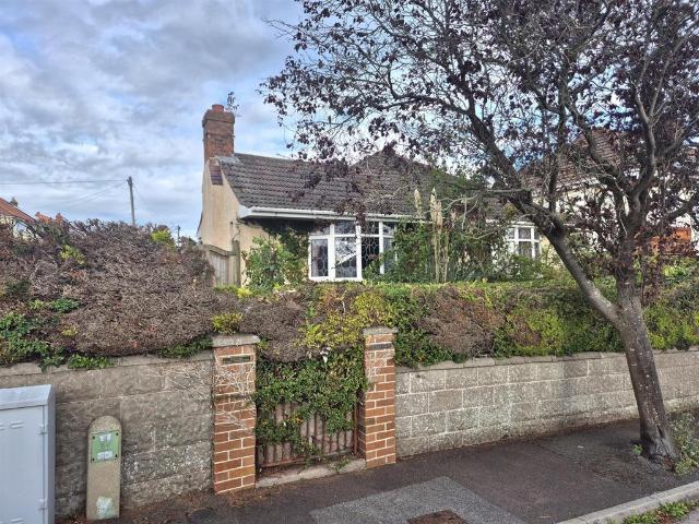 Bungalow for sale in Worle, Weston-super-Mare