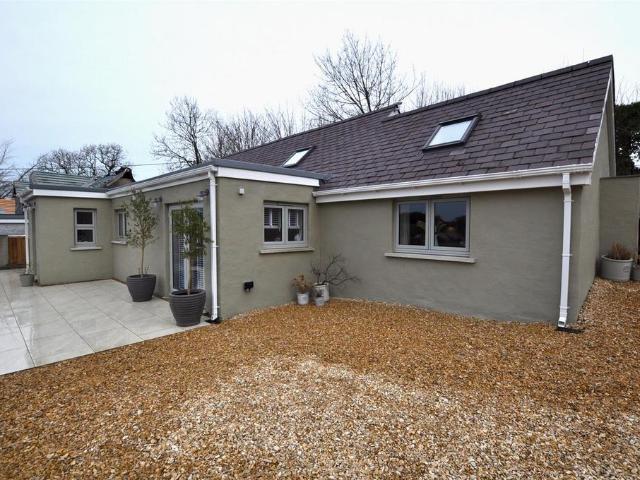 Bungalow for sale in Llanfallteg, Wales