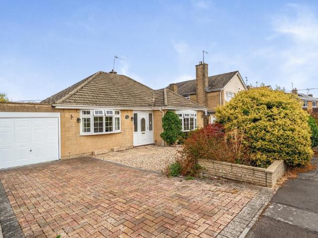 Bungalow for sale in Highworth, Swindon