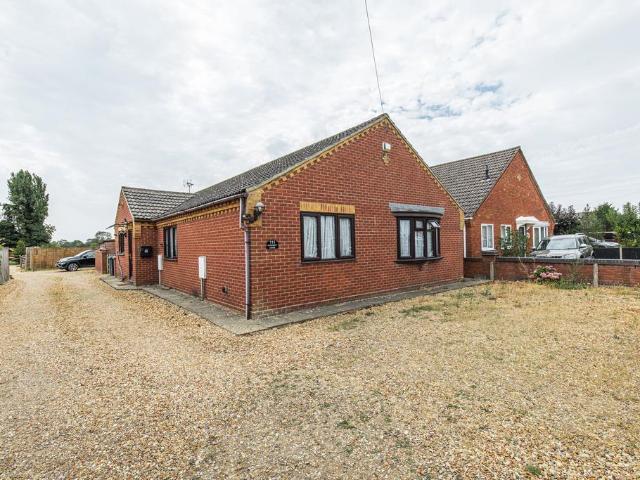 Bungalow for sale in Four Gotes, Cambridgeshire