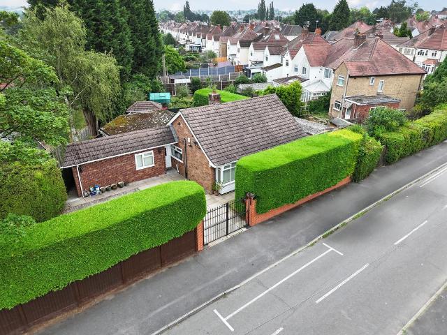 Bungalow for sale in Oxley, West Midlands