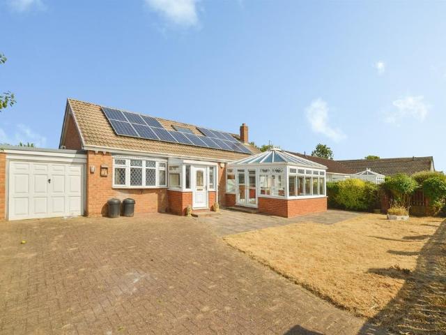 Bungalow for sale in Thornaby-on-tees, Stockton-on-tees