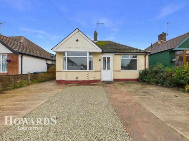 Bungalow for sale in Eastbridge, Suffolk