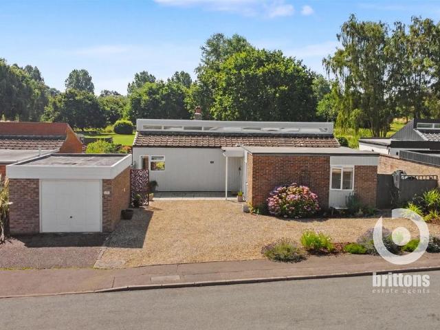 Bungalow for sale in Middleton, Brookville