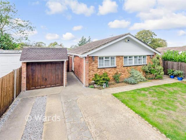 Bungalow for sale in Longfield Hill, Dartford