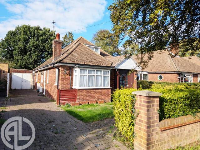 Bungalow for sale in Willian, Letchworth