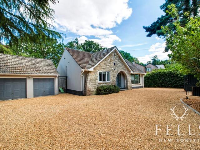 Bungalow for sale in Avon Castle, St Ives
