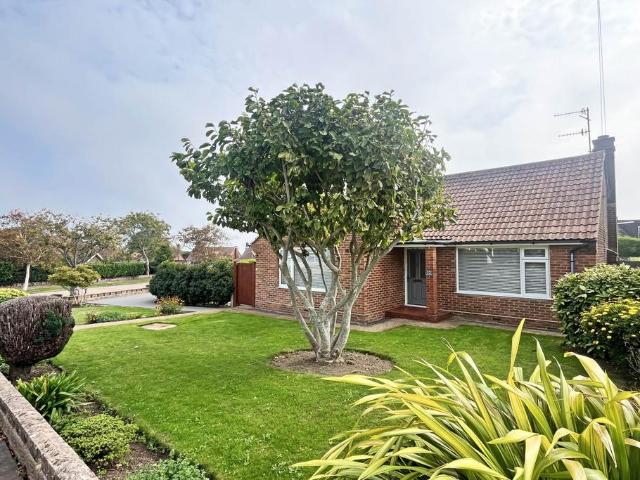 Bungalow for sale in Ratton, Eastbourne
