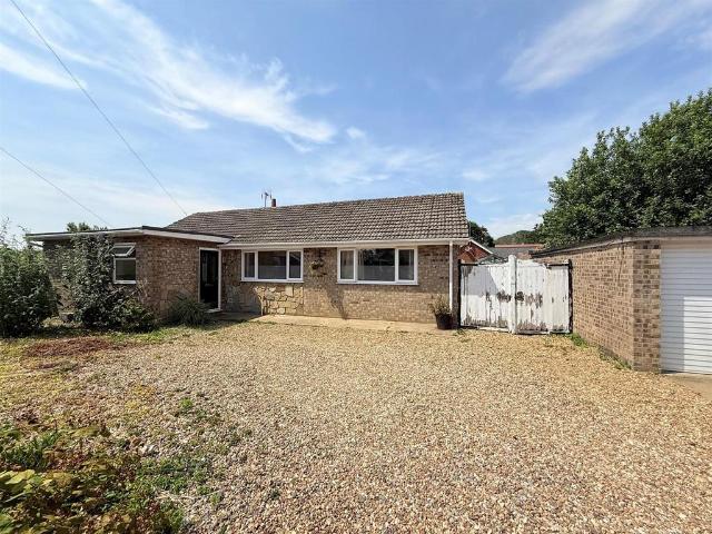Bungalow for sale in Stokesby, Norfolk