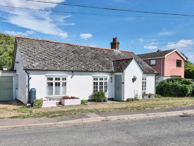 Bungalow for sale in Arrington, Cambridgeshire