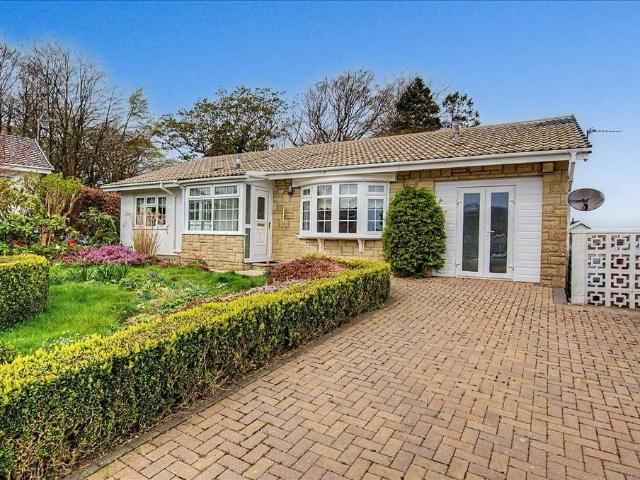 Bungalow for sale in Monkton, Pembroke