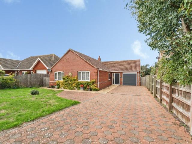 Bungalow for sale in Comers, Norfolk