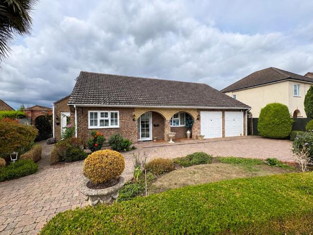 Bungalow for sale in Crossgate, Gosberton Clough