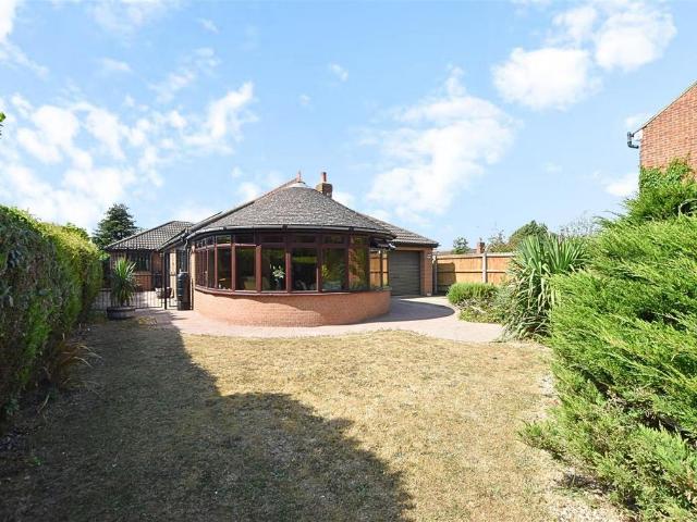 Bungalow for sale in Waltham