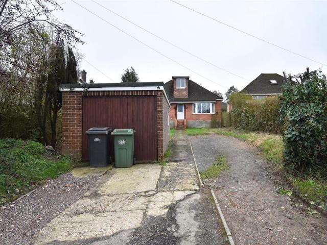 Bungalow for sale in Baldslow, Heathlands