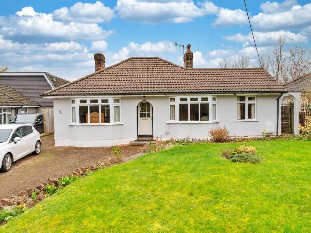 Bungalow for sale in Cleeve, North Somerset
