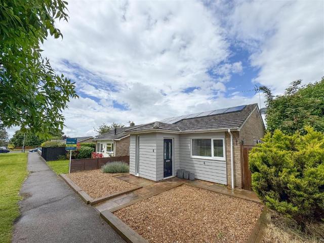 Bungalow for sale in Chedburgh, Suffolk