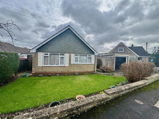 Bungalow for sale in West Ayton