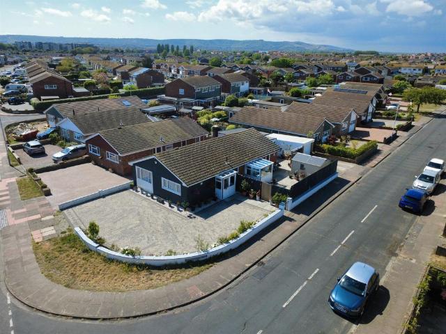 Bungalow for sale in St Anthony's Hill, Eastbourne
