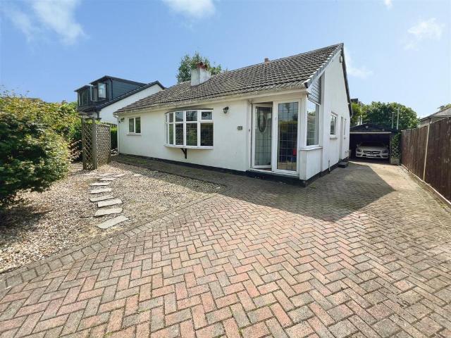 Bungalow for sale in West Yorkshire