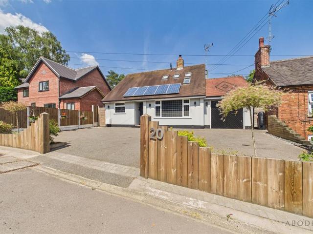 Bungalow for sale in Kingsley Moor, Staffordshire