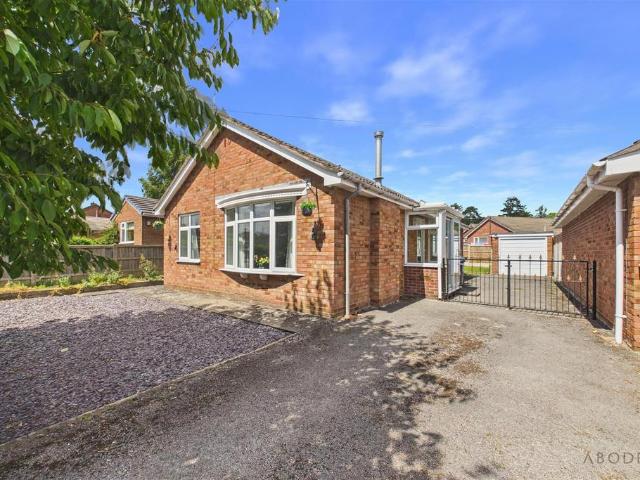 Bungalow for sale in The Heath, East Staffordshire
