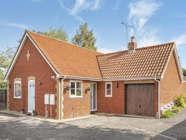 Bungalow for sale in Chipping Hill, Isle Of Man