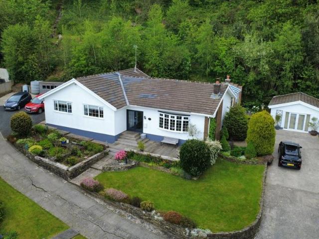 Bungalow for sale in Mawr, Felindre