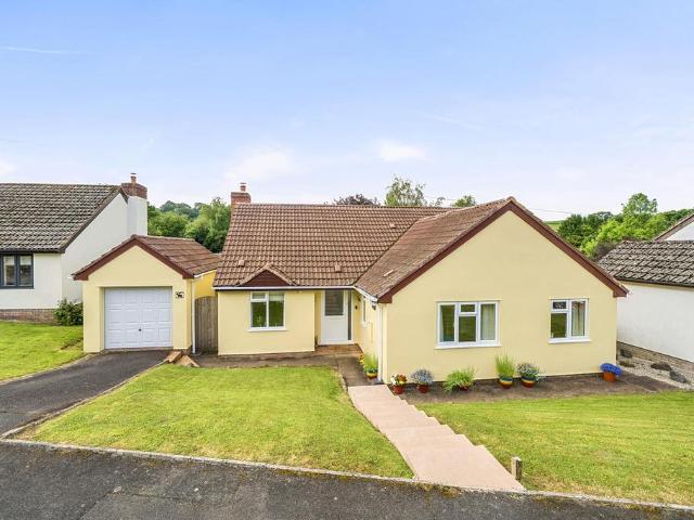 Bungalow for sale in Exebridge, Somerset