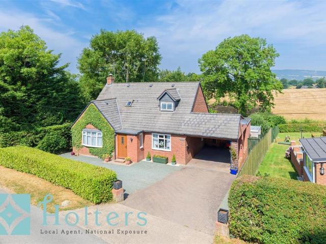 Bungalow for sale in Forden, Wales
