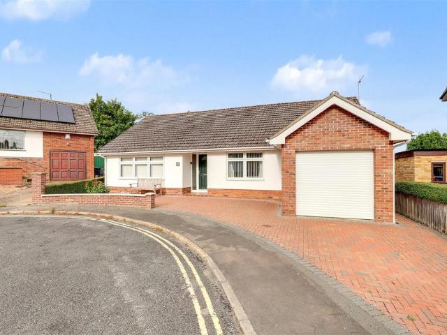Bungalow for sale in Barway, Cambridgeshire