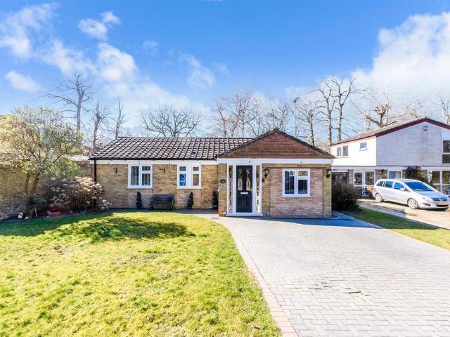 Bungalow for sale in Hamerton, Kent